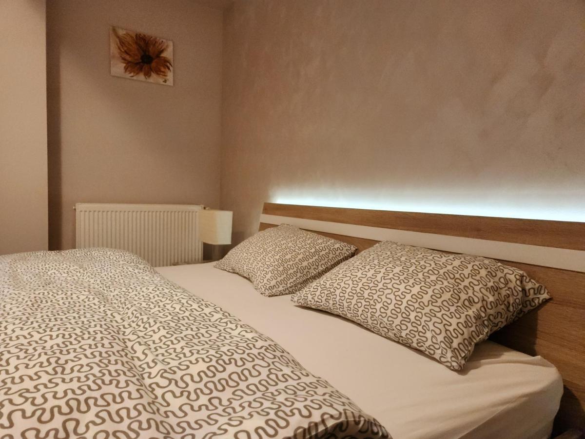 Airport Apartment Otopeni Extérieur photo