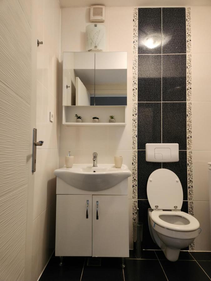 Airport Apartment Otopeni Extérieur photo